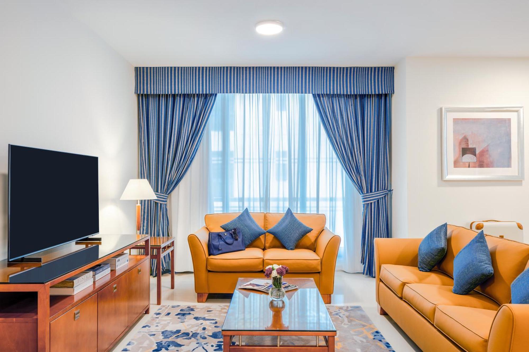 דובאי Golden Sands Hotel Apartments מראה חיצוני תמונה
